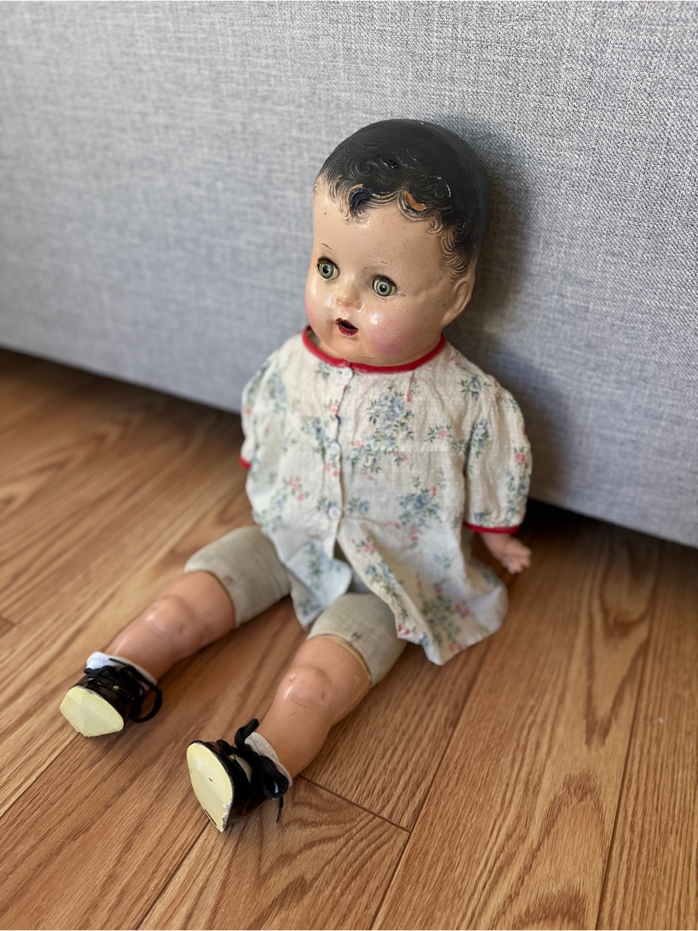 Dee and Cee CO Antique 1920s
Doll Cloth Body Composition
Limbs Sleeping Eyes